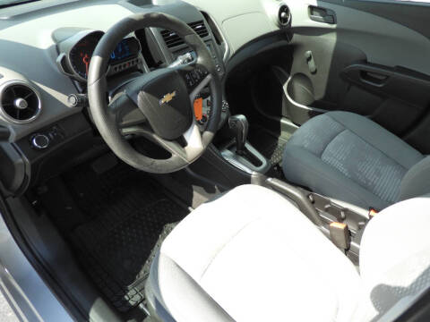 2016 Chevrolet Sonic LS Auto