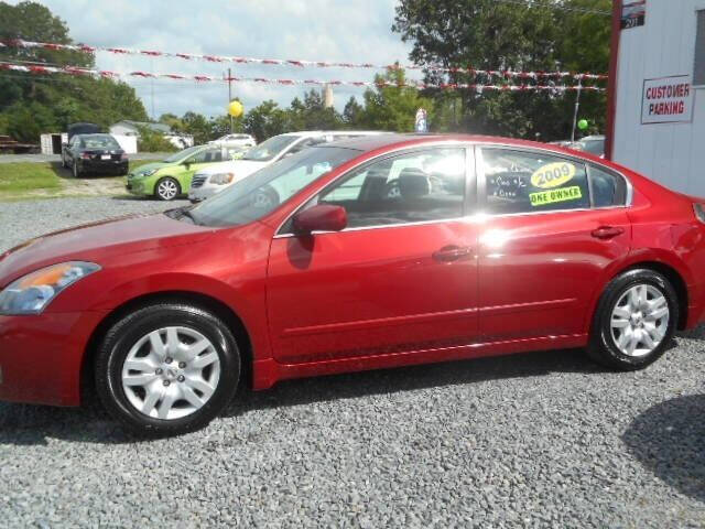 2009 Nissan Altima for sale at Cars Plus in Fruitland MD