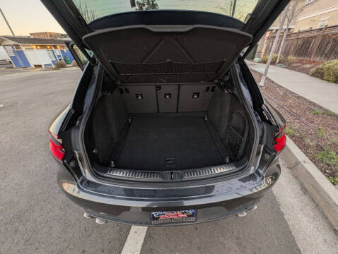 2018 Porsche Macan S