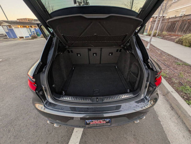 2018 Porsche Macan S