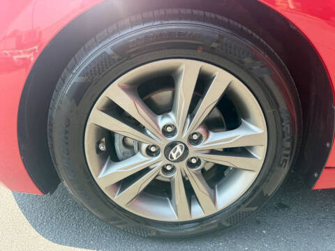 2017 Hyundai Elantra