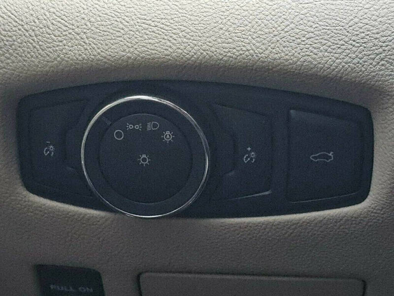 2018 Lincoln Continental Select