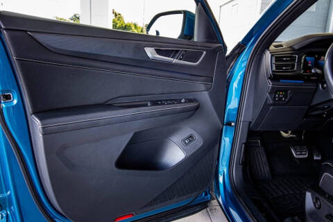 2024 Volkswagen Atlas Cross Sport SEL R-Line 4Motion