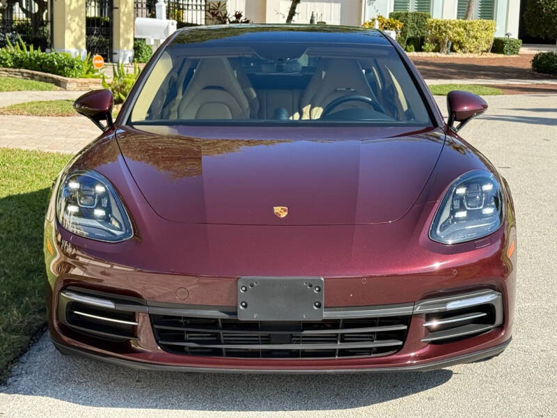 2018 Porsche Panamera 4 Executive
