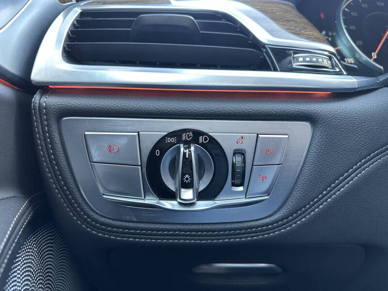 2017 BMW 7 Series 750i xDrive