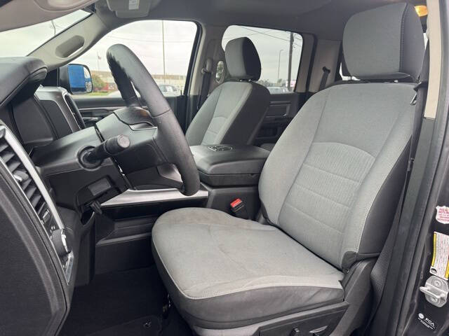 2022 RAM 1500 Classic SLT