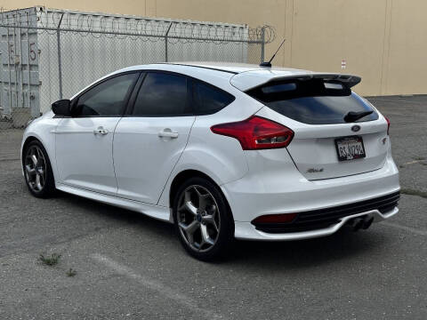 2018 Ford Focus ST