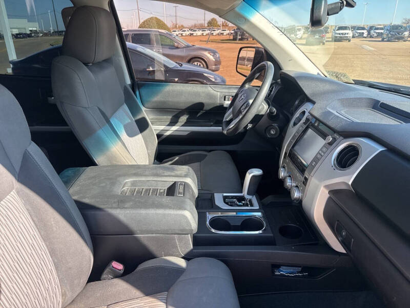 2014 Toyota Tundra SR5