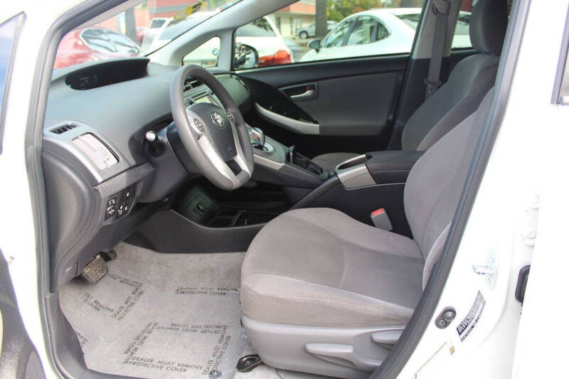 2014 Toyota Prius Plug-in Hybrid