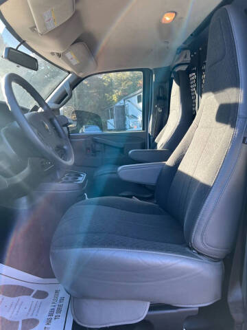 2024 Chevrolet Express 2500