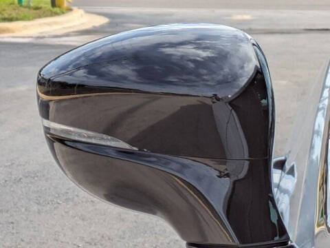 2025 Chrysler Voyager LX