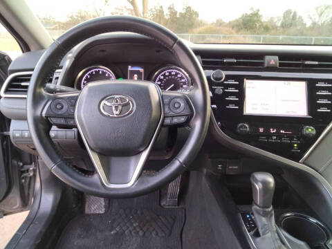 2018 Toyota Camry SE