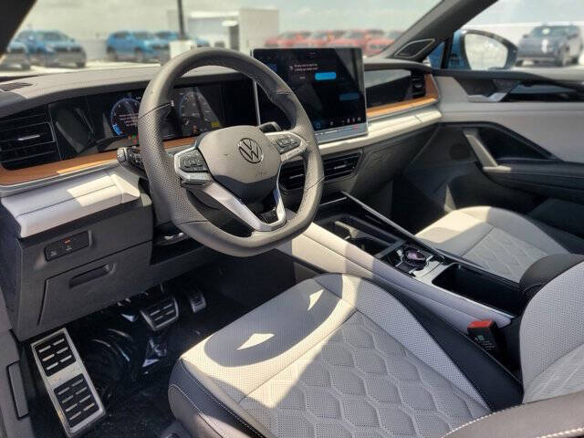 2026 Volkswagen Tiguan SEL R-Line Turbo 4Motion