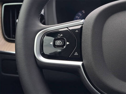 2026 Volvo XC60 T8 Plus