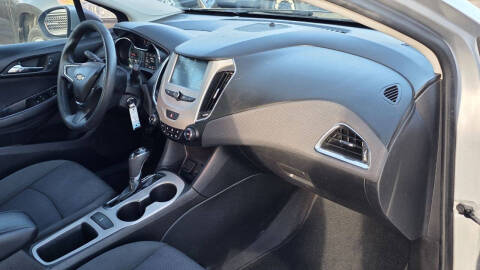 2018 Chevrolet Cruze LS Auto