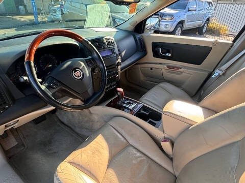 2004 Cadillac SRX