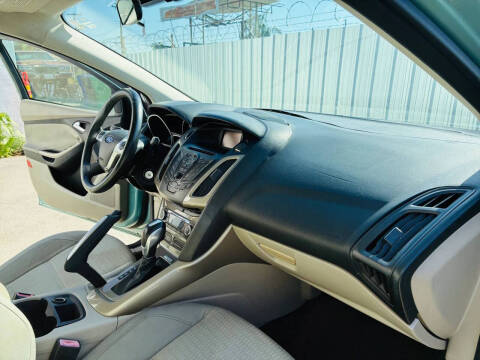 2012 Ford Focus SEL