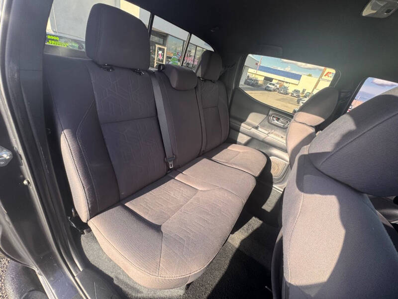 2018 Toyota Tacoma SR5 V6