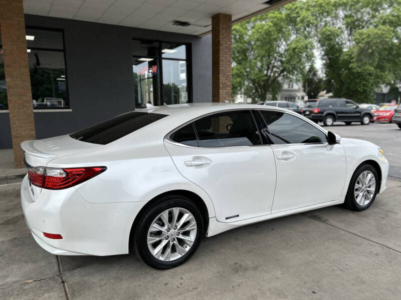 2014 Lexus ES 300h