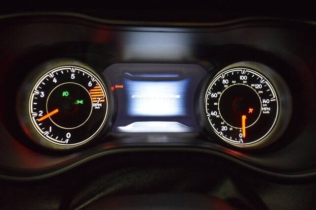 2023 Jeep Cherokee Altitude Lux