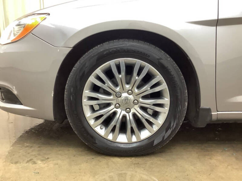 2013 Chrysler 200 Limited