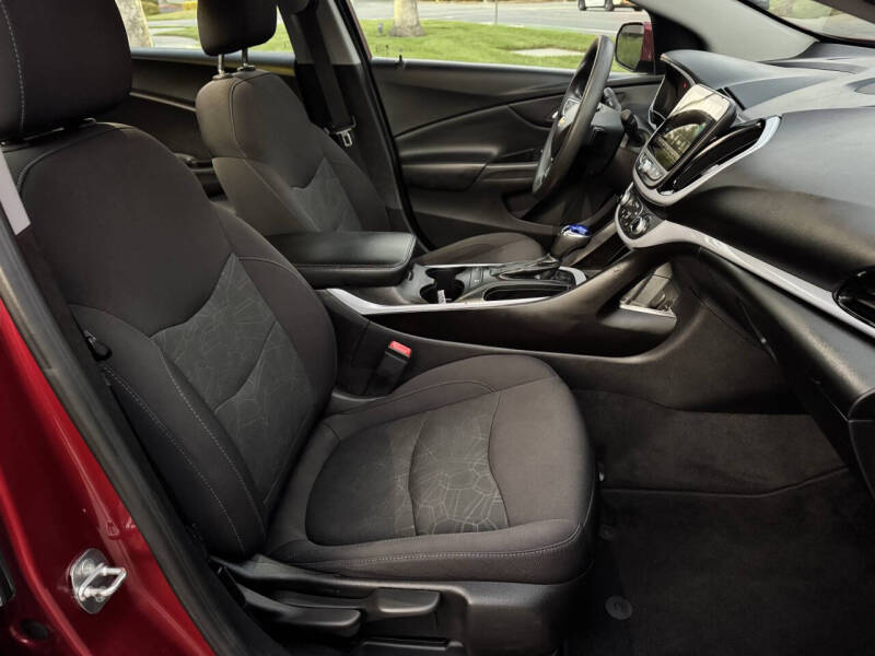 2018 Chevrolet Volt LT