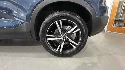 2026 Volvo XC40 B5 Core