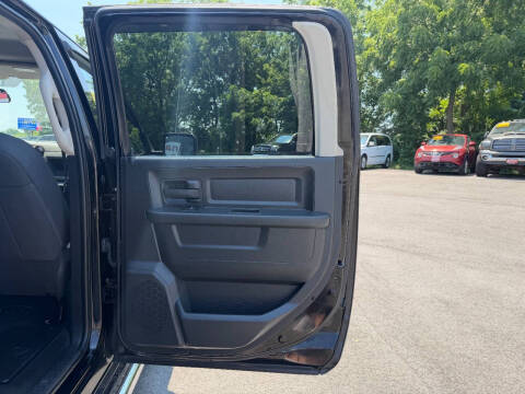 2012 RAM 1500 ST