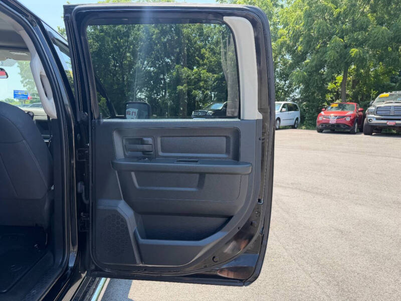 2012 RAM 1500 ST