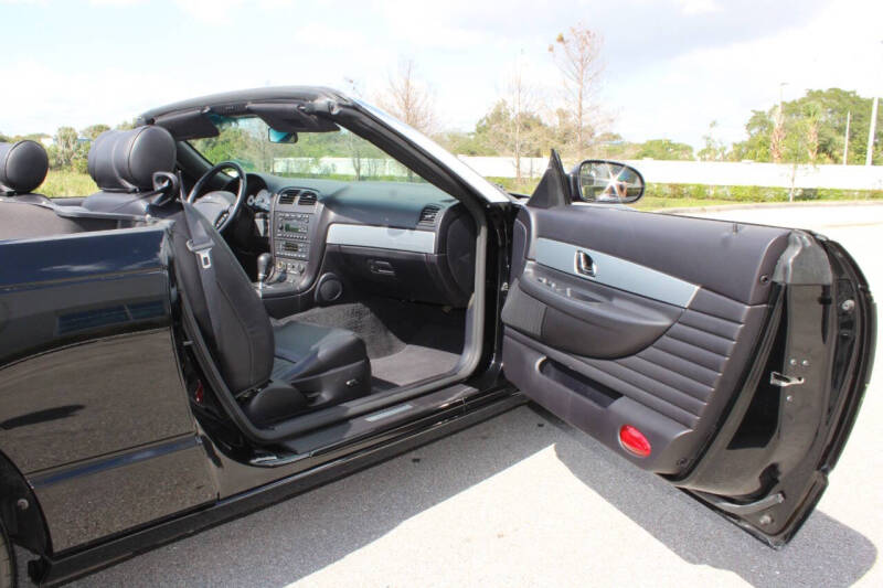 2005 Ford Thunderbird Deluxe