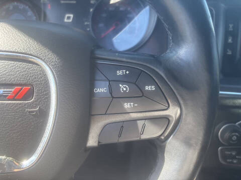 2017 Dodge Charger SE