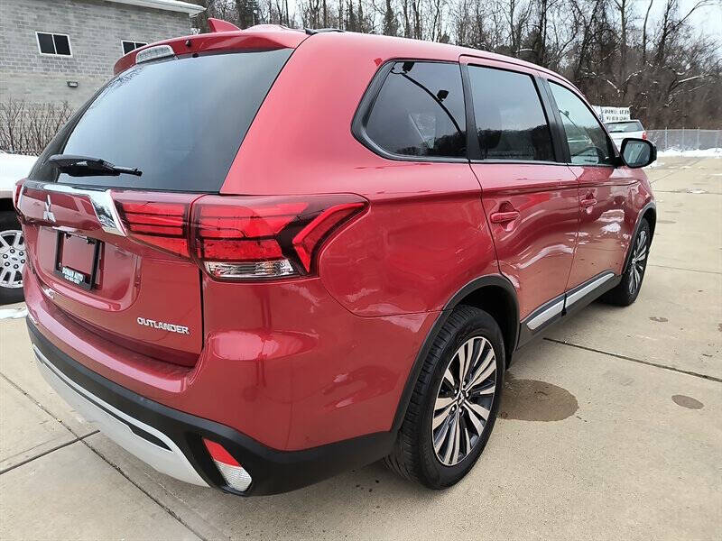 2019 Mitsubishi Outlander ES