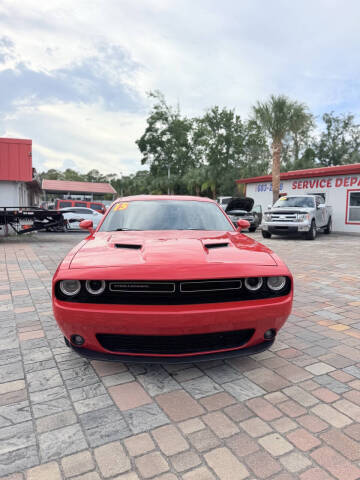2015 Dodge Challenger SXT Plus