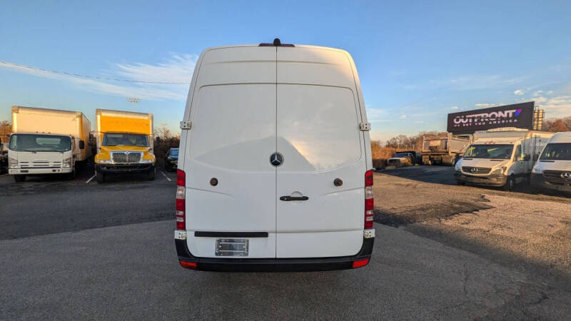 2014 Mercedes-Benz Sprinter 2500