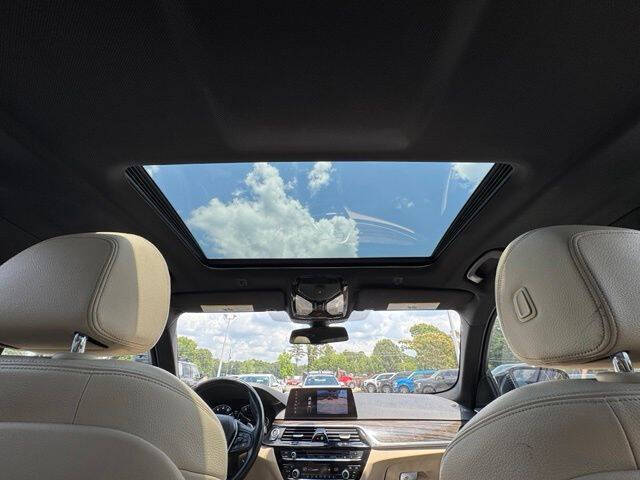 2019 BMW 5 Series 540i