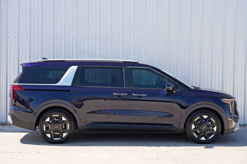 2025 Kia Carnival EX