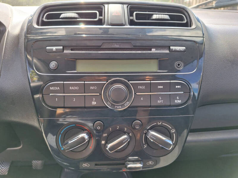 2017 Mitsubishi Mirage ES