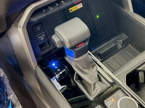 2024 Toyota Tundra Limited HV