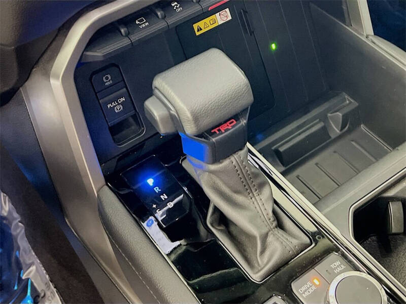 2024 Toyota Tundra Limited HV