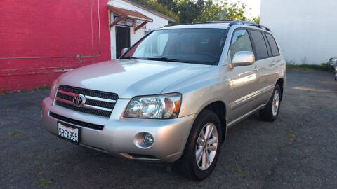 2006 Toyota Highlander Hybrid for sale at Clean Cars Cali in Pasadena CA