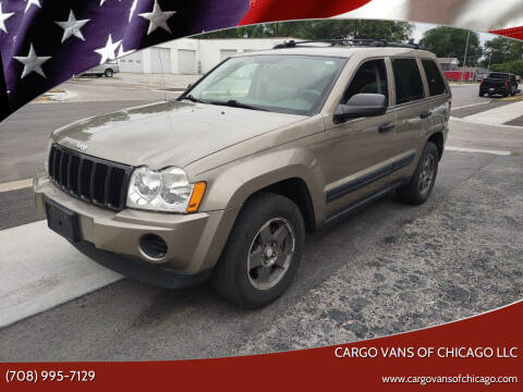 2005 Jeep Grand Cherokee for sale at Cargo Vans of Chicago LLC in Bradley IL