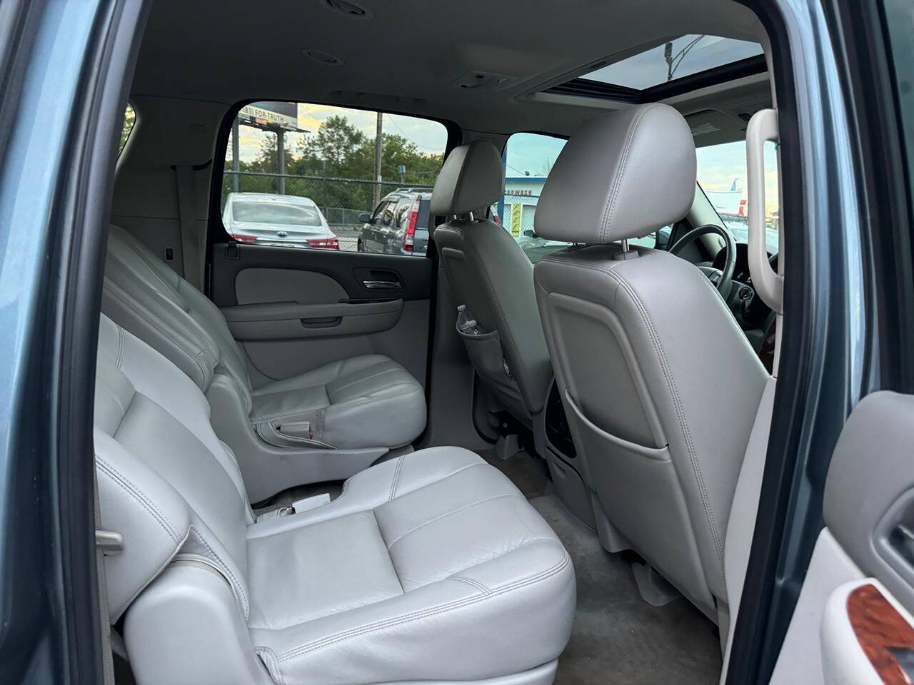 2008 Chevrolet Suburban for sale at Chicago Auto House in Chicago, IL