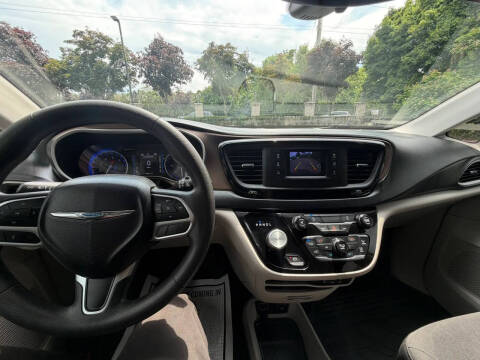2017 Chrysler Pacifica Touring