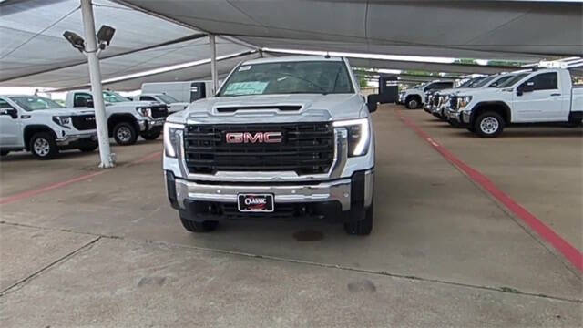2025 GMC Sierra 2500HD Pro