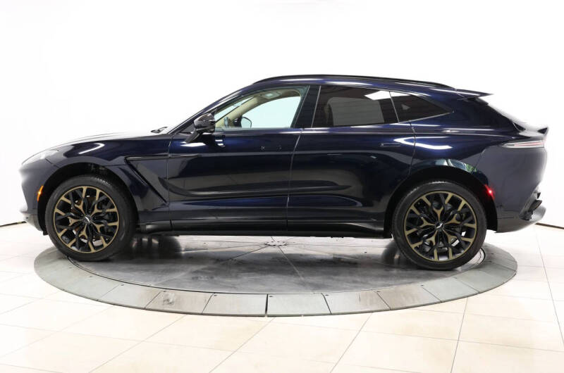 2021 Aston Martin DBX