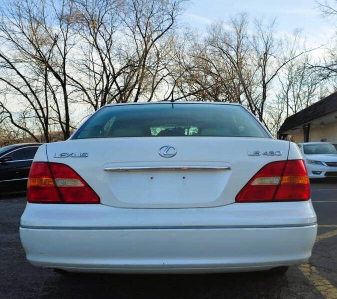 2001 Lexus LS 430