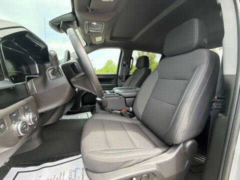 2024 GMC Sierra 1500 Elevation Standard
