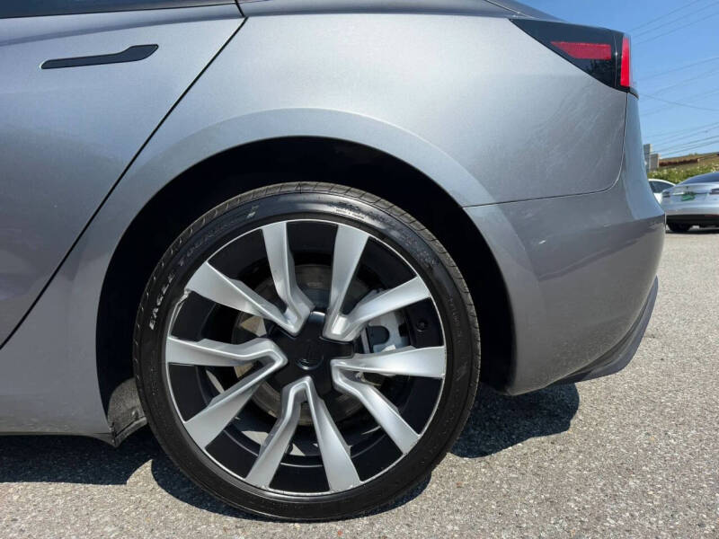 2024 Tesla Model 3 Long Range