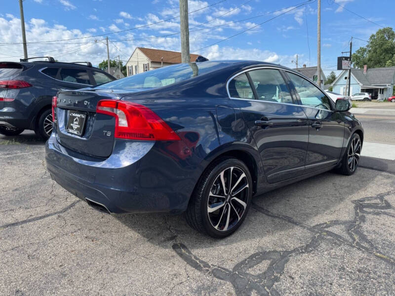 2015 Volvo S60 T5 Drive-E Platinum