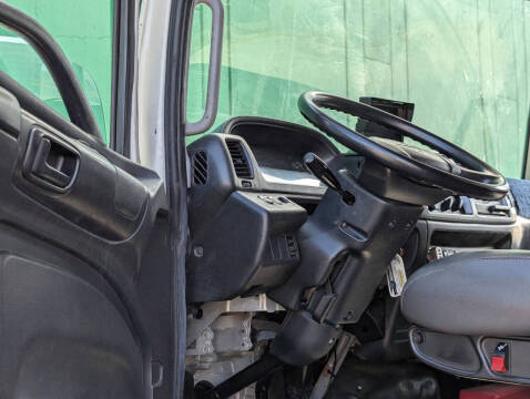2015 Hino 268A